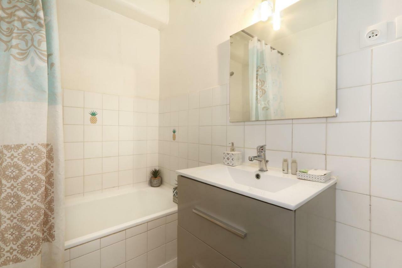 L Escapade, Wifi, Parking, Netflix, Appart 2Pers Apartment Монпелие Екстериор снимка